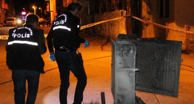 Bursa’da Eş Zamanlı Molotoflu Saldırı