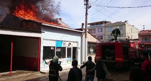 Bursa’da Korkutan Yangın