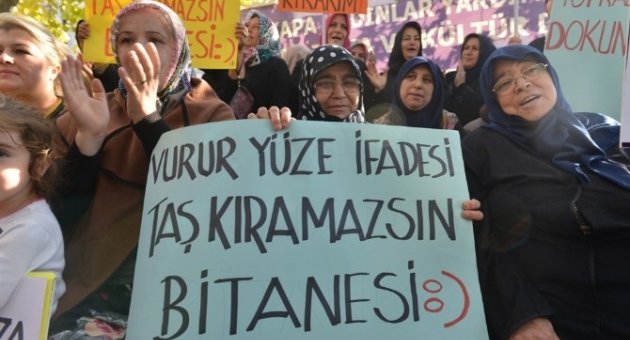 Bursa’da Köylü Kadınların Maden Zaferi: "vurur Yüze İfadesi Taş Kıramazsın Bi Tanesi"