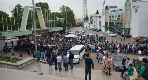 Bursa’da Kupa Finali İzdihamı