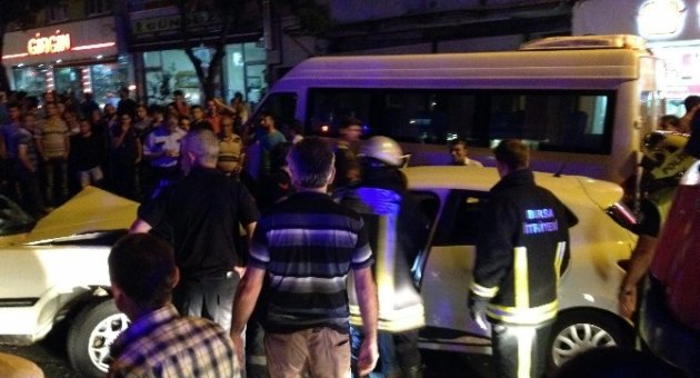 Bursa’da Meydana Gelen Kazada Can Pazarı: 5 Yaralı