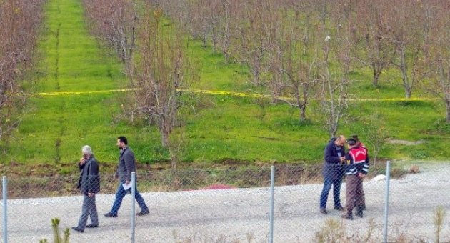 Bursa’da Öldürülen Anne Toprağa Verildi, Kızı Yarın Defnedilecek