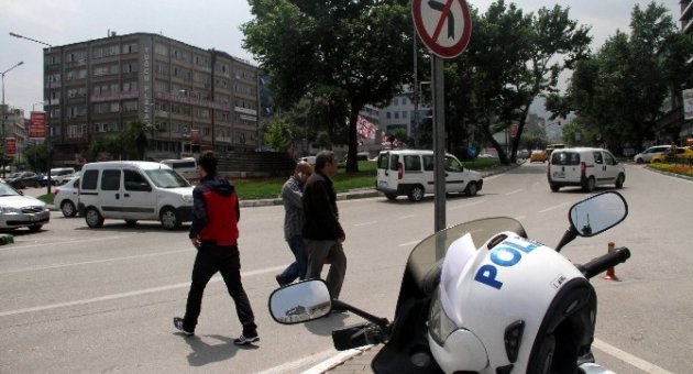 Bursa’da Polis Aracına Saldırı