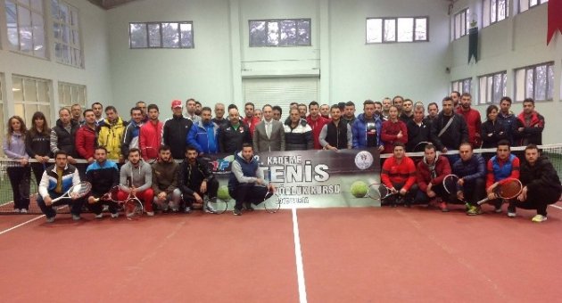 Bursa’da Tenis Antrenörlüğü Kursları Başladı