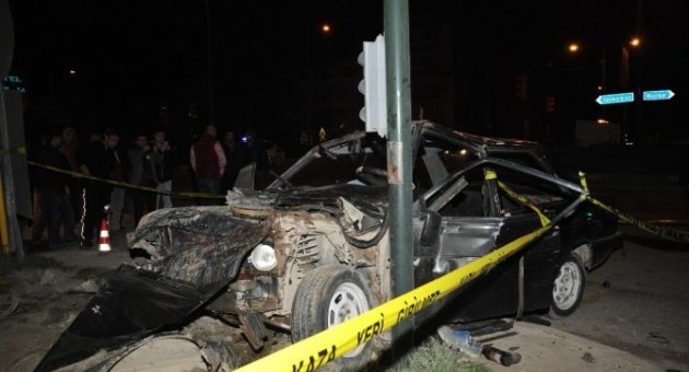 Bursa’da Trafik Kazası: 1 Ölü, 4 Yaralı