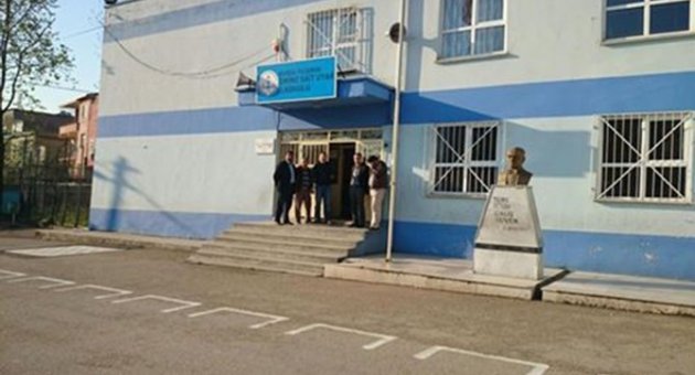 Bursa’da Velilerin Sınıf Öğretmenini Darp Ettiği İddiası