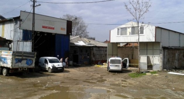 Bursa’da Yüksekten Düşen Suriyeli Ağır Yaralandı