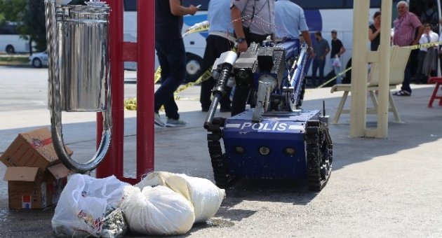 Bursa’daki Şüpheli Paketler Polisi Harekete Geçirdi