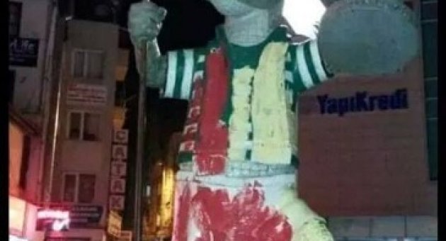 Bursaspor Anıtına Saldırı