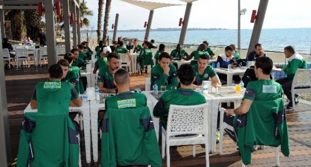 Bursaspor, Barbekü Partisinde Buluştu