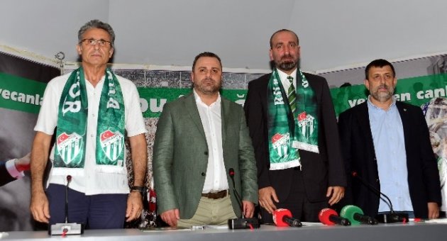 Bursaspor Basketbol Ve Voleybol Antrenörlerini Tanıttı