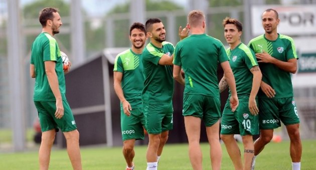 Bursaspor, Fenerbahçe Maçının Hazırlıklarına Başladı