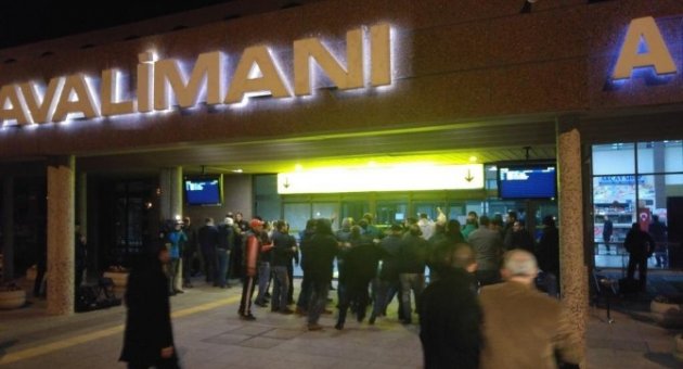 Bursaspor Konya Dönüşü Tepkilerle Karşılandı...