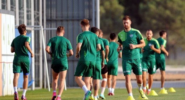 Bursaspor’da Gaziantepspor Mesaisi Sürüyor
