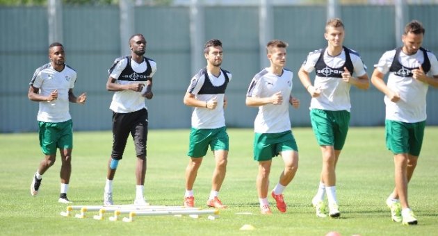 Bursaspor’da Yeni Sezon Hazırlıkları Sürüyor