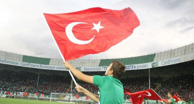 Bursaspor’dan Teröre Bayraklı Protesto