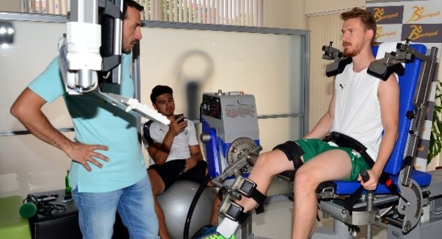 Bursasporlu Futbolcular Turp Gibi