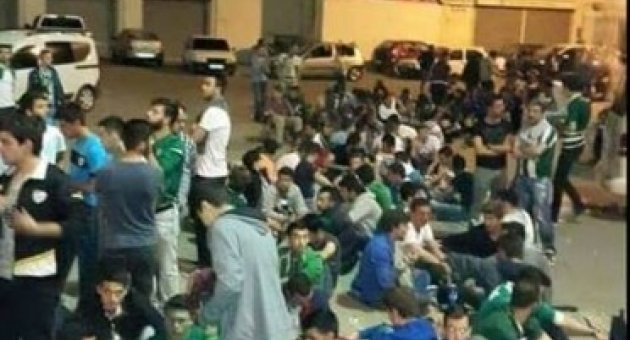 Bursaspor’lu Taraftarlar Kupa Finali İçin Geceden Bilet Kuyruğuna Girdiler