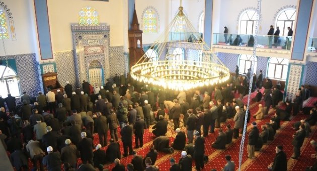 Büyükorhan Merkez Camii İbadete Açıldı