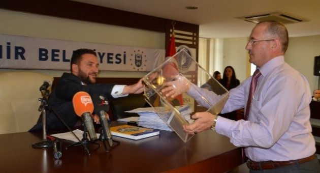 Büyükşehir Belediye Meclisi Encümen Ve İhtisas Komisyonları Üyeleri Seçildi
