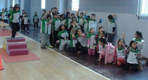 Büyükşehir, Binlerce Çocuğu Sporla Buluşturuyor