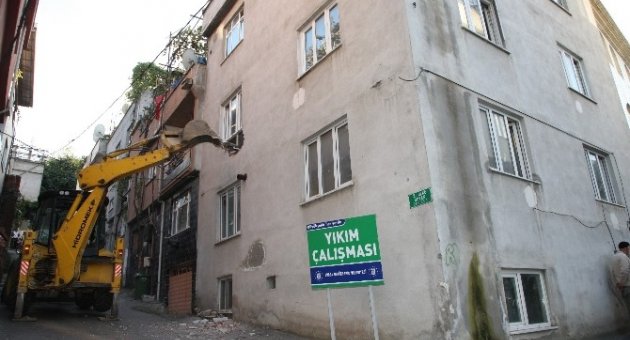 Büyükşehir Bir Düğümü Daha Çözüyor