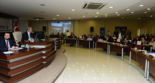 Büyükşehir Meclisi’nde Tavacı Recep Tartışması
