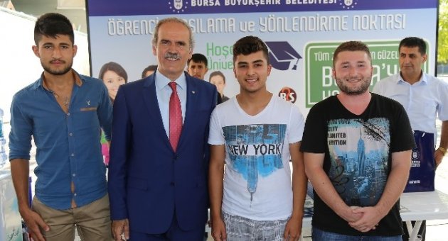 Büyükşehir Üniversitelilere Rehber Oluyor