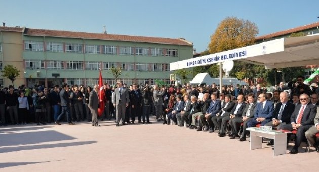 Büyükşehir’den 132 Yıllık Bursa Erkek Lisesi’ne Spor Salonu