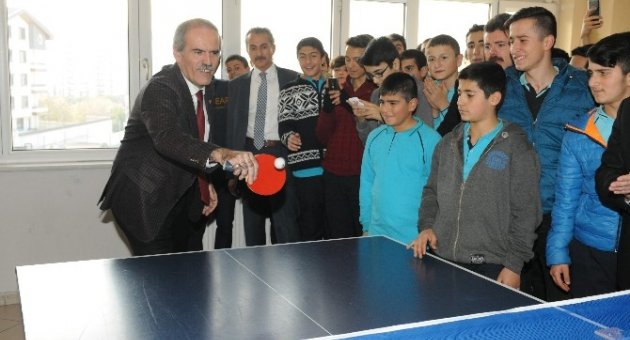 Büyükşehir’den Spora Ve Eğitime Destek