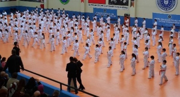 Büyükşehir’in Karatecileri Terfi Etti