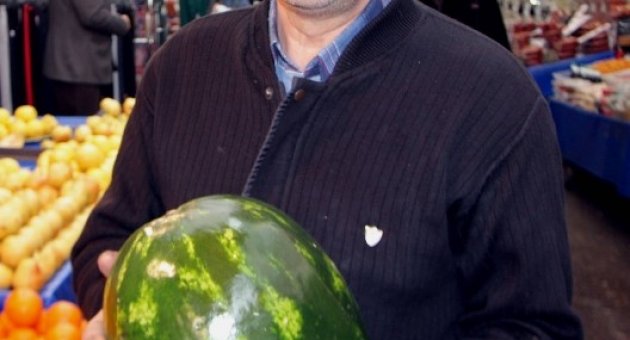 Çağla Taneyle, Karpuz Dilimle Satılıyor