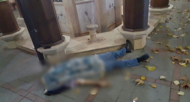 Cami Avlusunda Kalp Krizi Geçirerek Hayatını Kaybetti