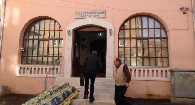 Camide Yapılan Hırsızlık Esnafı Çileden Çıkardı