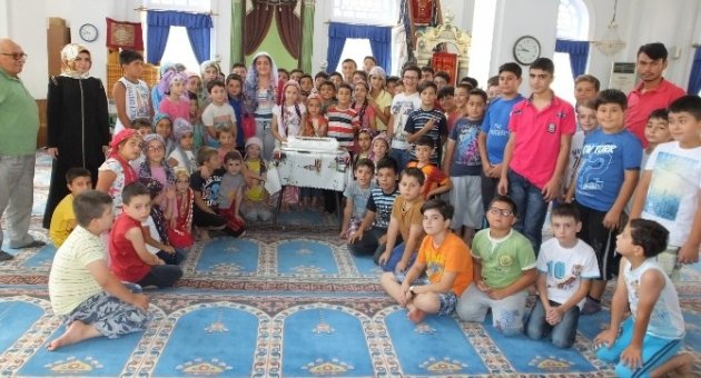 Camide Yaş Günü Kutlaması