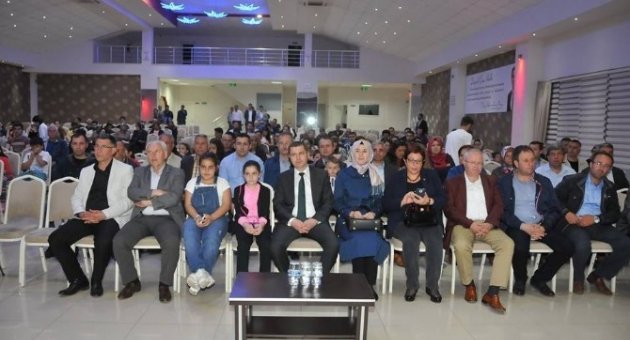 Çan Belediyesi Tiyatro Topluluğu’ndan ‘hikayenin Sonu’ Oyunu Beğeni Topladı