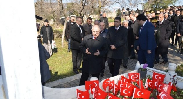 Çanakkale Kahramanı Koca Seyit Mezarı Başında Anıldı