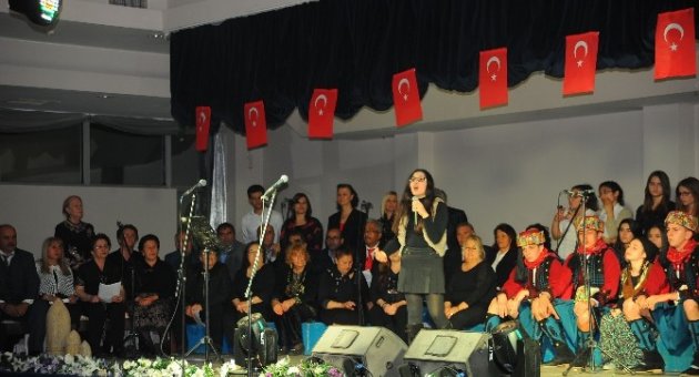 Çanakkale Zaferi’ne 90 Kişilik Koroyla Kutlama