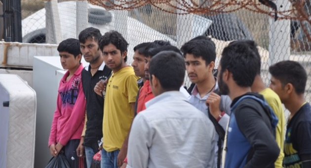 Çanakkale’de 14 Kaçak Göçmen Yakalandı