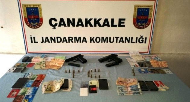 Çanakkale’de 6 Göçmen Kaçakçısı Yakalandı