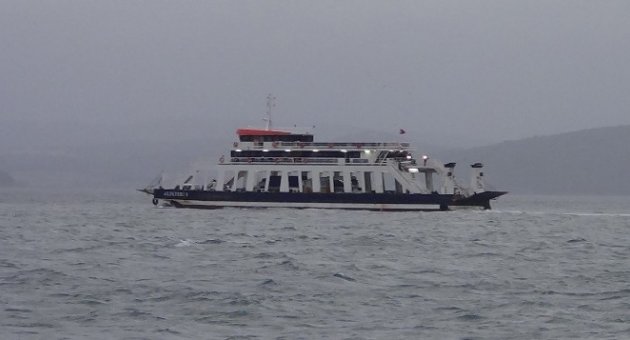 Çanakkale’de Feribot Seferleri İptal Edildi