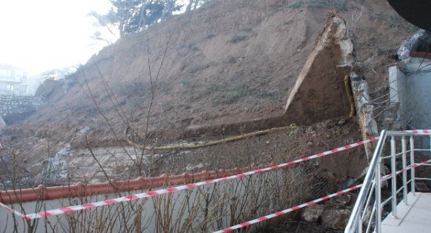 Çanakkale’de Heyelan Paniği