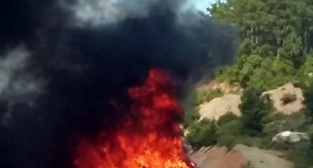 Çanakkale’de Kaza Yapan Otomobil Alev Aldı: 3 Ölü