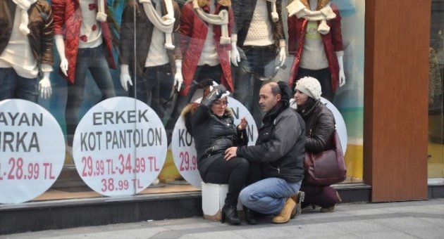 Çanakkale’de Lodos Kazaları: 2 Yaralı