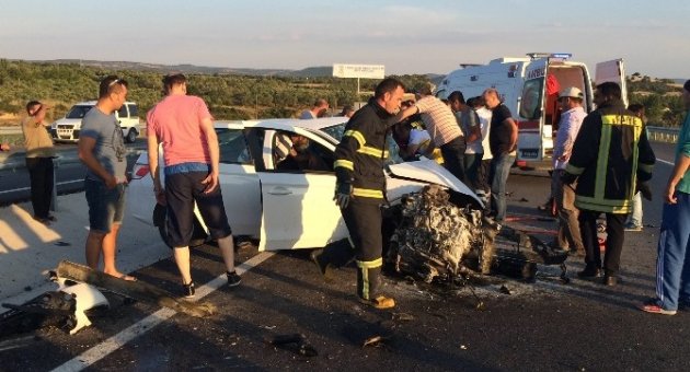 Çanakkale’de Trafik Kazası: 3 Ölü