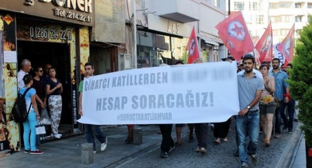 Çanakkale’de Yürüyüş Yapan Hdp’li Gruba Küfreden Kadına Polis Müdahale Etti