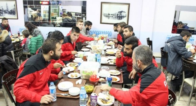 Çanspor Oyuncuları Yemekte Bir Araya Geldi