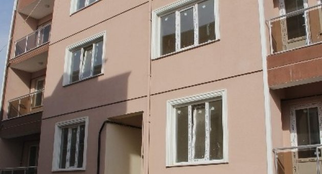 Çatıya Sac Döşerken Düşüp Öldü