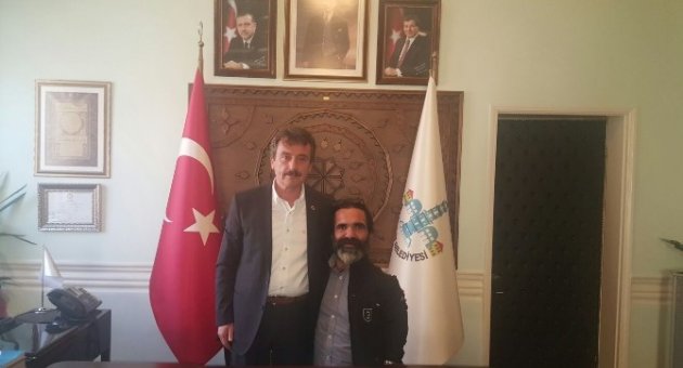 Çaycı Hüseyin Öğrencileri Güldürecek