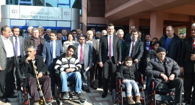 Çerkezköy Belediyesi’nden 5 Engelliye Elektrikli Sandalye